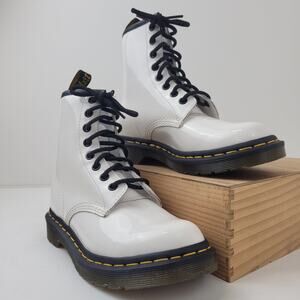 Dr. Martens the Original High-Top Boots with AirWair Bouncing Soles Women's Sz 5